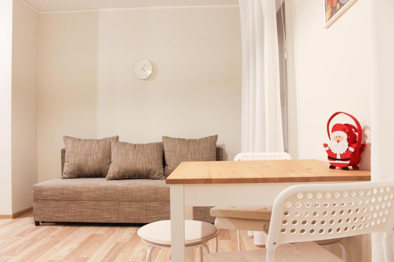 Bright Spacious Apartment In Riga With Free Parking Exterior photo